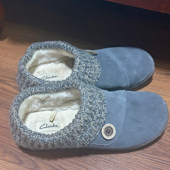 Clarks Shoes - Clarks Gray Slippers with Knit Cuff